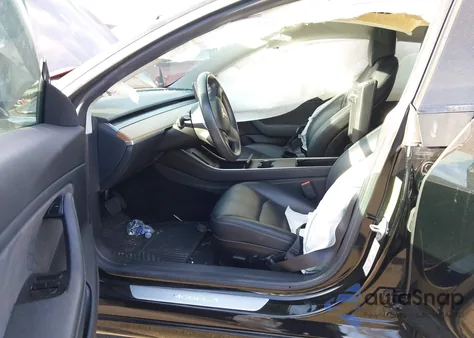 2019 Tesla Model 3 Long Range/Mid Range/Standard Range/Standard Range Plus z USA, uszkodzony, nr VIN 5YJ3E1EA2KF409966